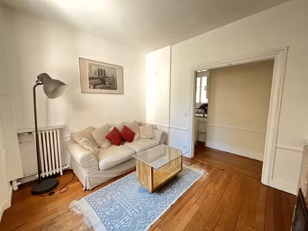 appartement 2 pièces meublé – charme de l'ancien  calme et idéalement situé