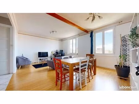 appartement 4 pièces 81 m²