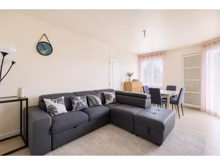 appartement 2 pièces de 45 m² à montmagny