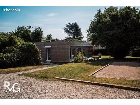 maison contemporaine bioclimatique – 105 m² – terrain de 750 m² – exposition sud