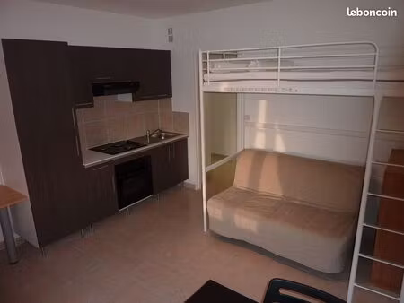 studio meublé 21m² (aix en pce)