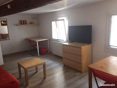 studio meublé 23 m² – hyper-centre – calme et lumineux – fibre