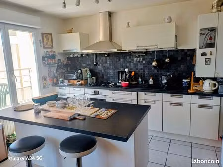 appartement t4 piscine dans résidence