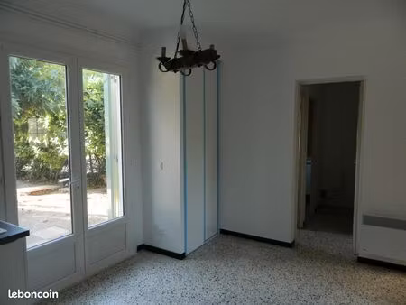 petite maison mitoyenne à louer