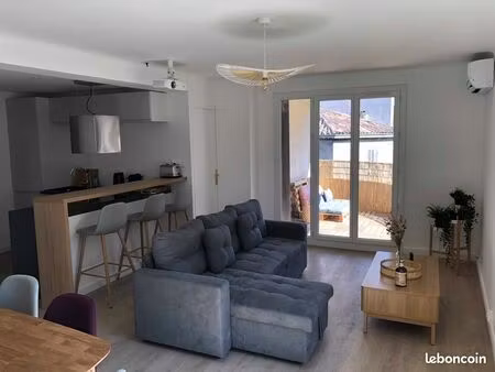appartement t4 rénové clim terrasse tout meublé avec videoprojecteur