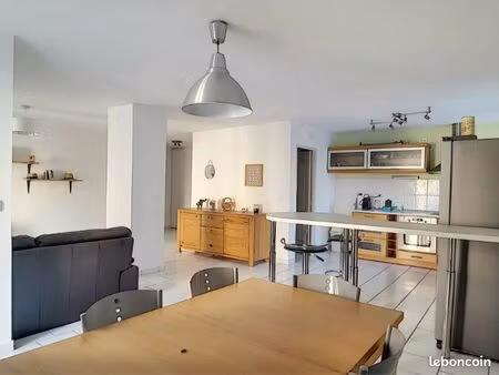 t3 martigues centre ville 95 m2