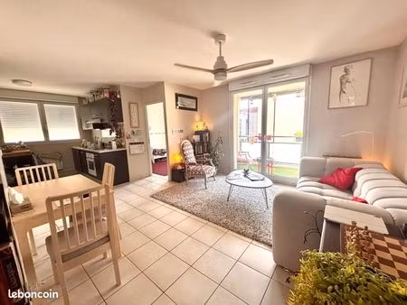 appartement 3 pièces 69 m²