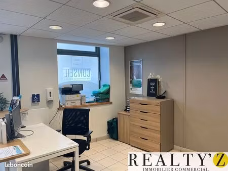 local commercial 178 m²