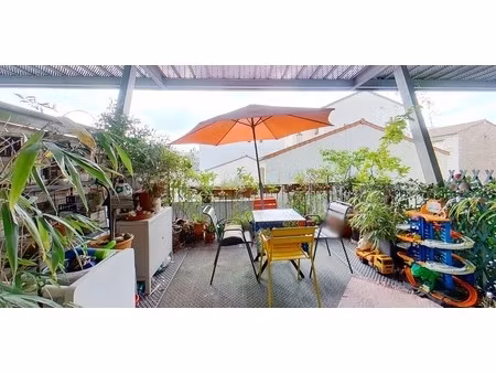 duplex avec terrasse – à 4 min du métro robespierre