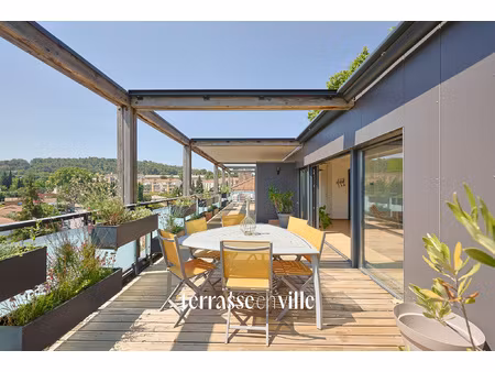 pont de l'arc - rooftop - t3 - 101 m2 - terrasse 61 m2 - 690