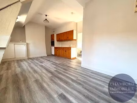 appartement t2 calme à louer au centre-ville de blois - 390 €
