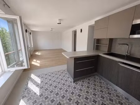 appartement de luxe de 3 chambres en location à croissy-sur-seine  île-de-france