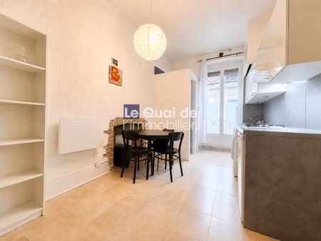 grenoble – hyper-centre – t2 28 m² – charme & volume