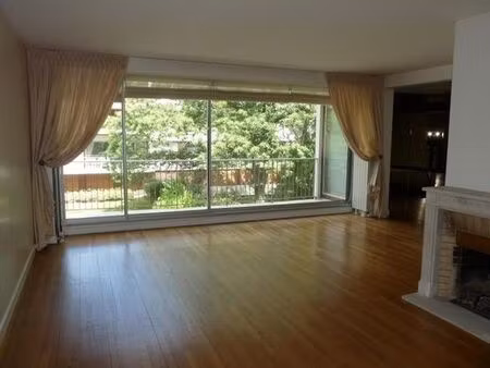 appartement de luxe de 3 chambres en location à louveciennes  île-de-france