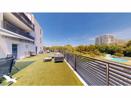 a vendre - marseille 13010  secteur st tronc - appartement 4/5 pièces de 100m² avec terras