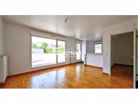 appartement avec terrasse et jardin