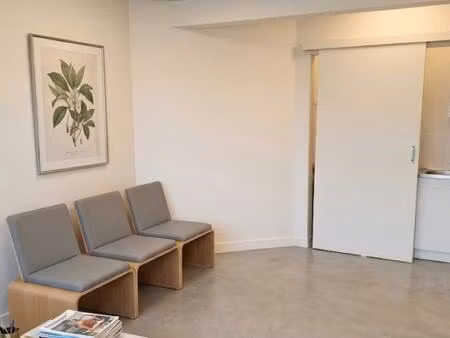 local commercial 90 m2
