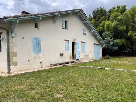 maison en pierre 201 m2 sur terrain 4510 m2 avec étang