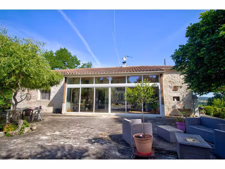 saint-pierre de clairac - propriété en pierres de 240m² habitables  4 chambres  1 grange d