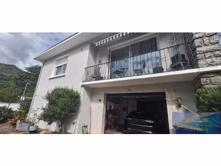 lourdes ville  maison de 115m2  3 chambres terrain de 328m2