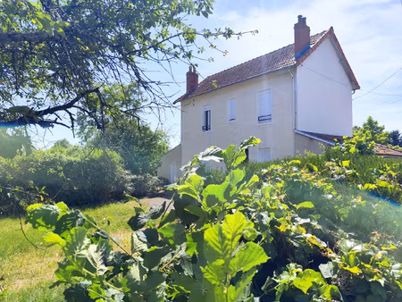 maison familiale avec dépendance  jardin et terrain construc