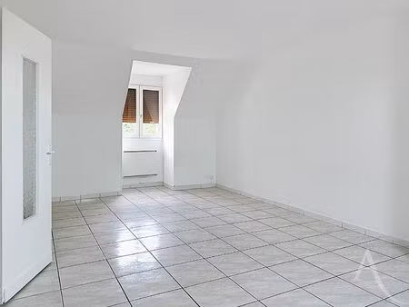 location appartement 2 pièces  48.39m²  aubergenville