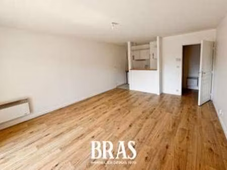 location appartement 2 pièces à couëron (44220) : à louer 2 pièces / 40m² couëron