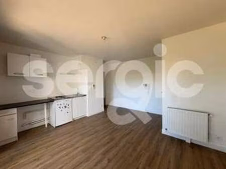 location appartement 2 pièces à nantes (44000) : à louer 2 pièces / 38m² nantes