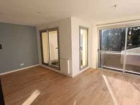 location appartement 2 pièces à nantes (44000) : à louer 2 pièces / 52m² nantes