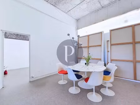 local commercial lumineux à vitry-sur-seine  114 m²