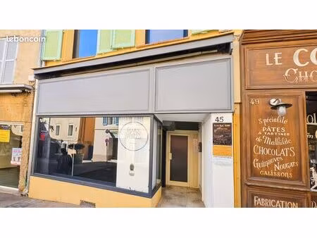 local commercial 32 m² fréjus