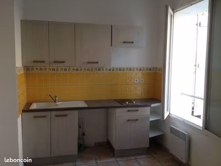 duplex dans centre ancien st raphael