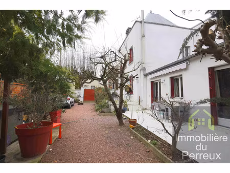 193 m2 ha en coup de coeur en centre ville. 5 chambres. dpe