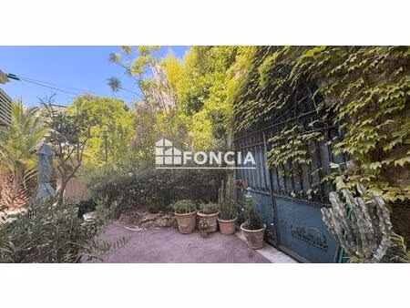 super cannes  espace de stockage  grotte 60m2