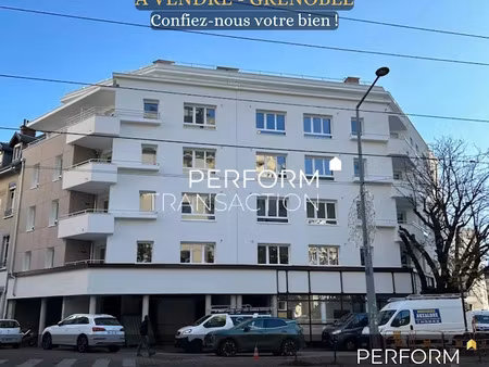 vente parking 21.58 m² à grenoble (38000)  30 000 €