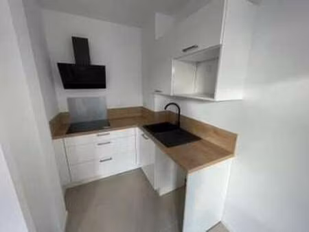 location appartement t1 à laval (53000) : à louer t1 / 36m² laval