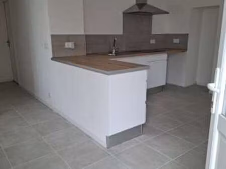 location appartement 2 pièces à trédarzec (22220) : à louer 2 pièces / 37m² trédarzec
