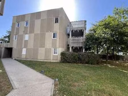 location appartement 3 pièces à saint-herblain bourg-solvardière-pelousière (44800) : à lo