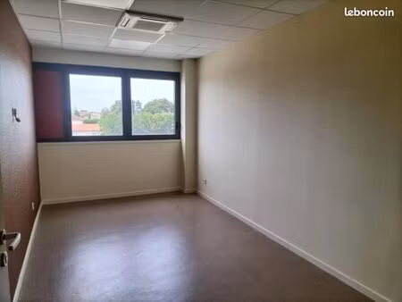 bureaux 13 m²
