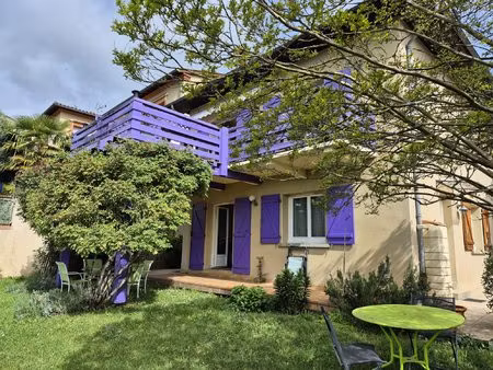 maison avec jardin et superbe vue + t2 + studio