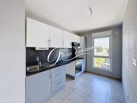 en exclusivité dijon: appartement f3 avec double balcon  garage  quartier université