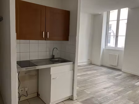 location appartement 1 pièce 32 m² à lyon 1 (69001)