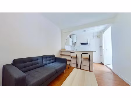 location appartement 2 pièces 30 m² à paris 18 (75018)