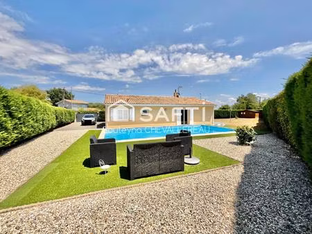 maison avec 3 chambres  jardin  garage et piscine