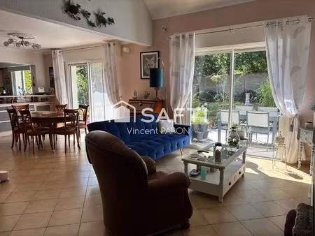 maison de 7 pièces de 243 m² à la chapelle-sur-erdre