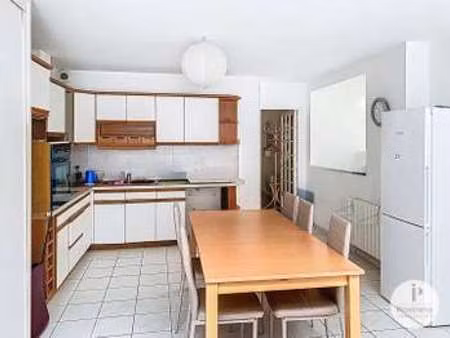 vente immeuble à redon (35600) : à vendre / 175m² redon