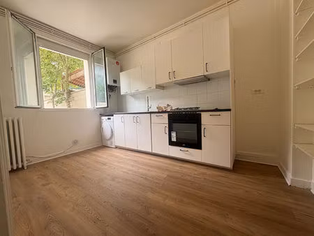 appartement 3 pièces 47 m² à louer saint-cyr-l'école 78210 ? | era immobilier