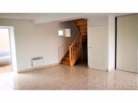 à louer ? maison 3 pièces avec 2 chambres à proximité de paimpol ? disponible début septem