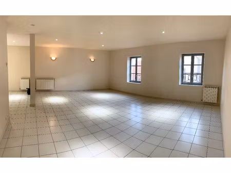 location appartement 4 pièces 99.69 m² à caussade (82300)  710 €