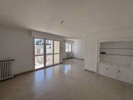 location appartement 3 pièces à laval (53000) : à louer 3 pièces / 93m² laval